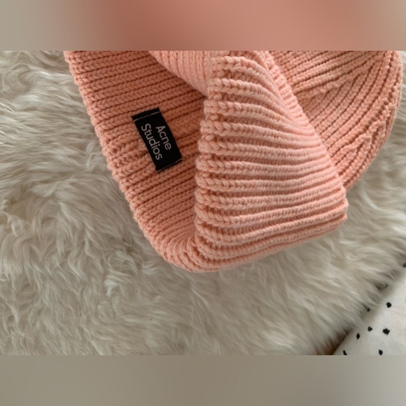 NWOT Acne Studios Pink Winter Hat - Picture 2 of 2